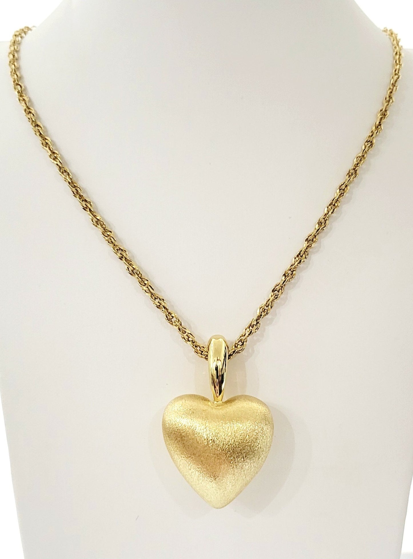 Collana pendente cuore bombato satinato in Oro Giallo 18 kt (750) - Oreficeria