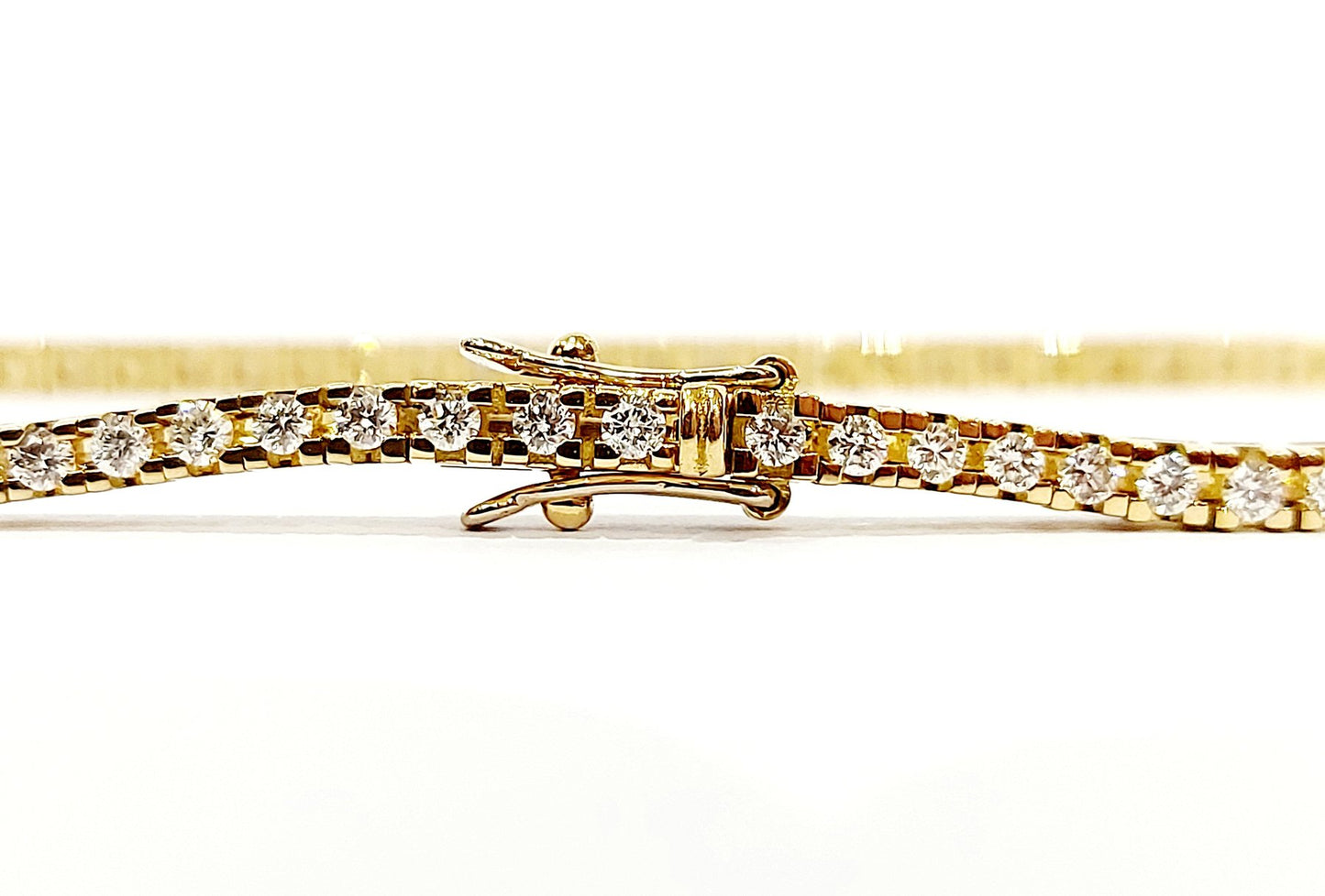 Bracciale Tennis in Oro Giallo con Diamanti 2,44 ct