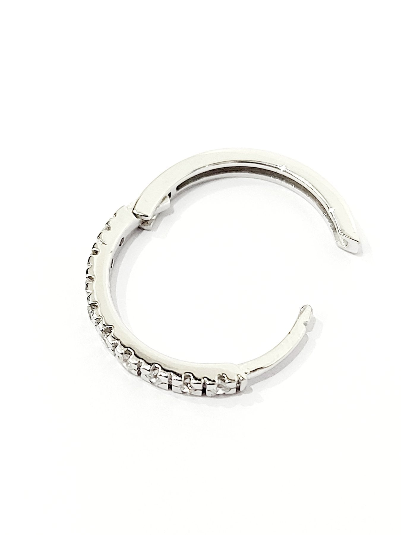 Orecchini a cerchio in Oro Bianco con Diamanti 0,26 ct 18 kt (750)