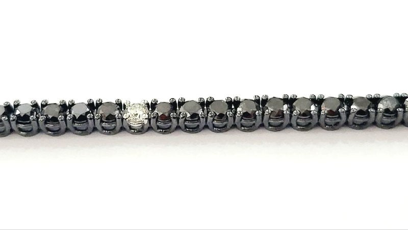 Bracciale Tennis in Oro Brunito con Diamanti Neri 6,49 ct e Diamanti bianchi 0,60 ct 18 kt (750)