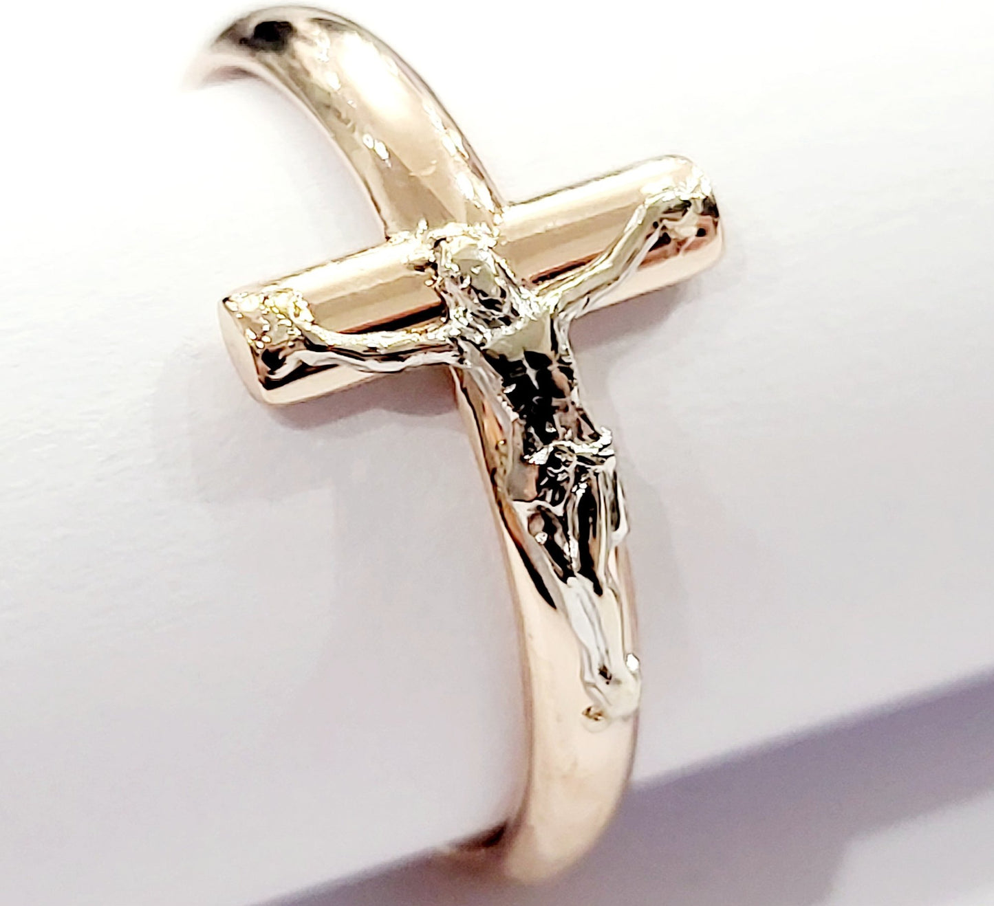 Anello Croce Cristo in Oro Rosa e Oro Bianco 18 kt (750)