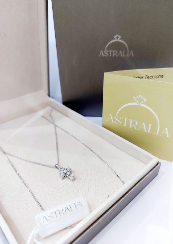 Collana con pendente Croce Astralia con Diamanti 0,50 ct in Oro Bianco 18 kt (750)