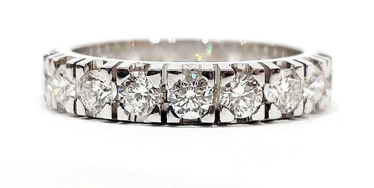 Anello veretta modello eternity Diamanti ct 3,80 Oro bianco 18 kt -750 Astralia