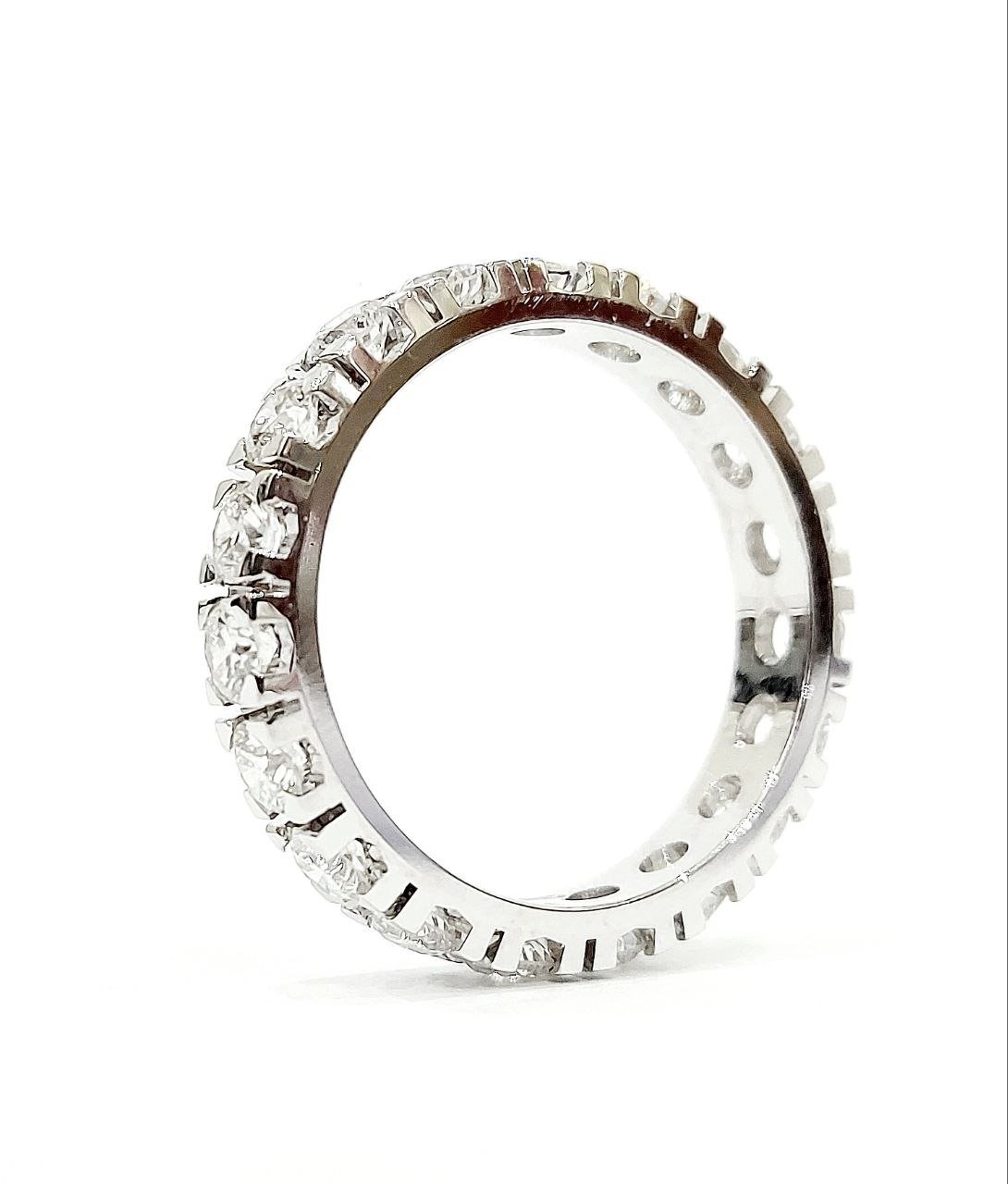 Anello veretta modello eternity Diamanti ct 3,80 Oro bianco 18 kt -750 Astralia