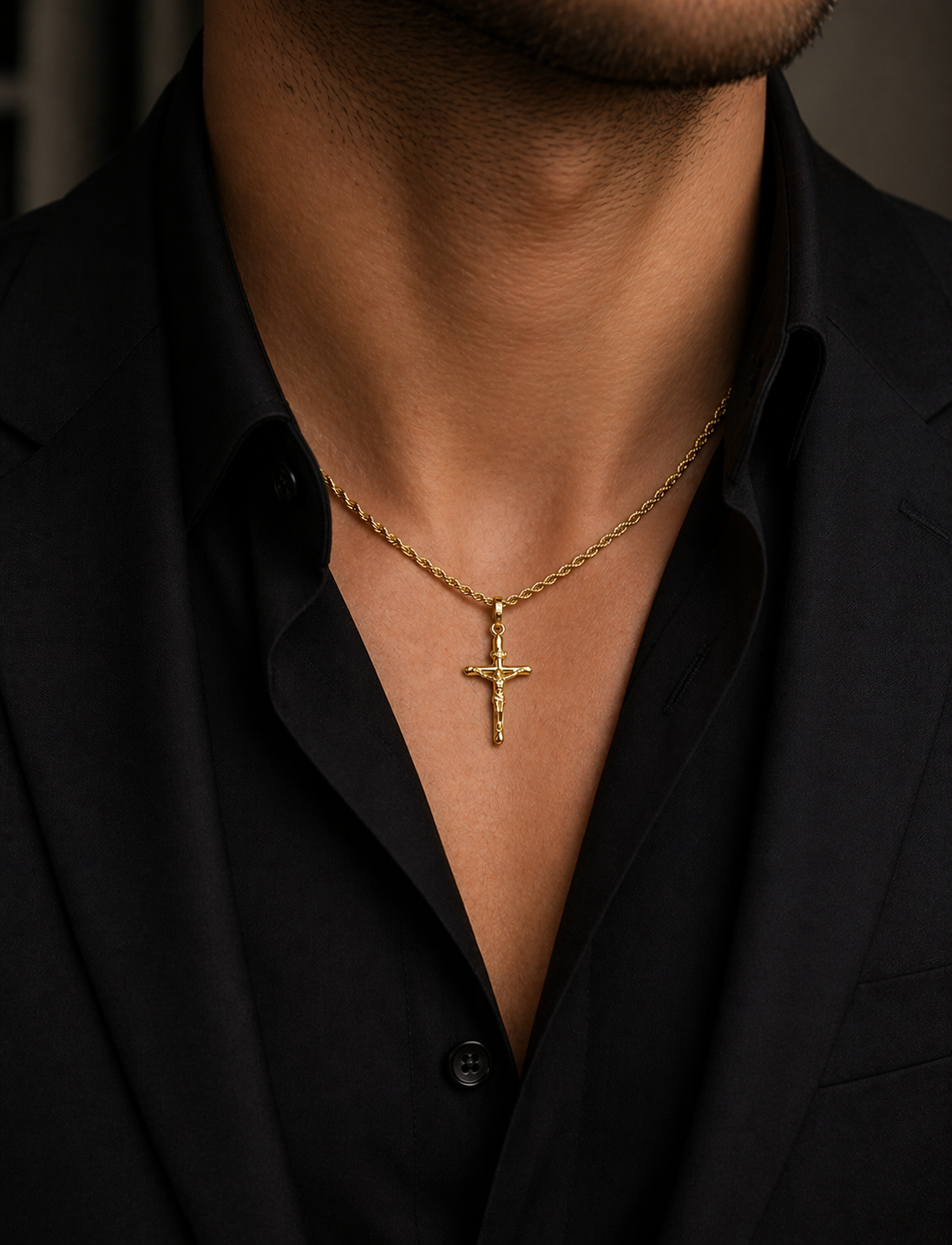 Collana funetta con croce in oro giallo 18kt (750) - 2.60gr - Oreficeria