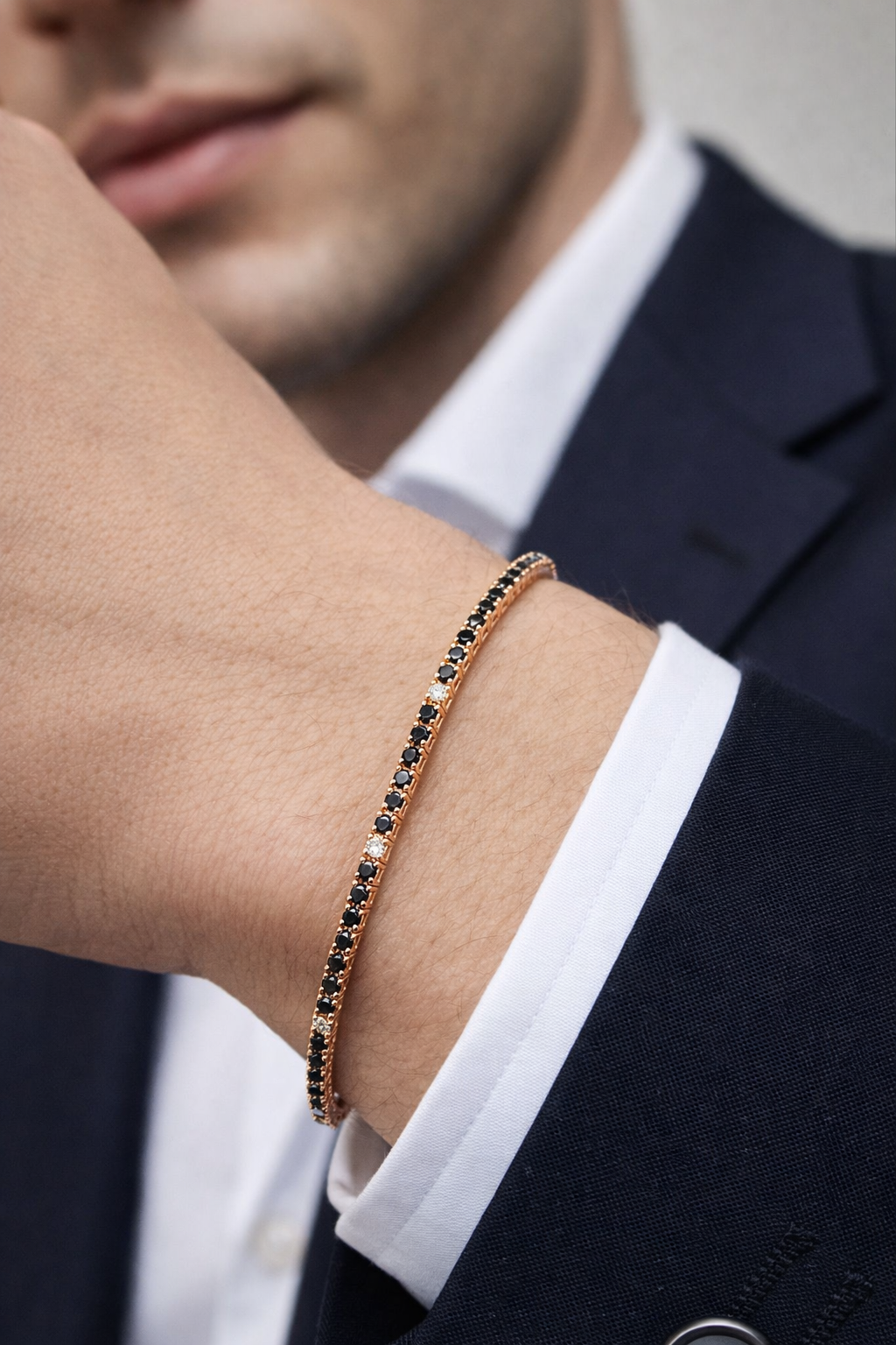 Bracciale tennis con diamanti neri 2,99 ct e bianchi 0,24 ct in oro rosa 18Kt (750) – 18 cm