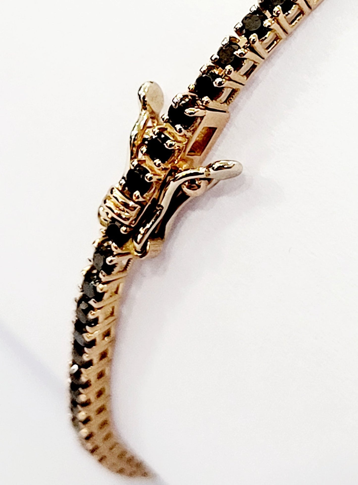 Bracciale Tennis Astralia in Oro Rosa con Diamanti neri 2,40 ct e bianchi 0,15 ct 18 kt (750)