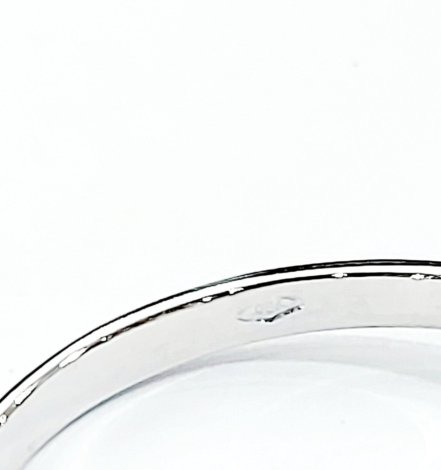 Anello Solitario Valentino in Oro bianco con Diamante 0,07 ct 18 kt (750)