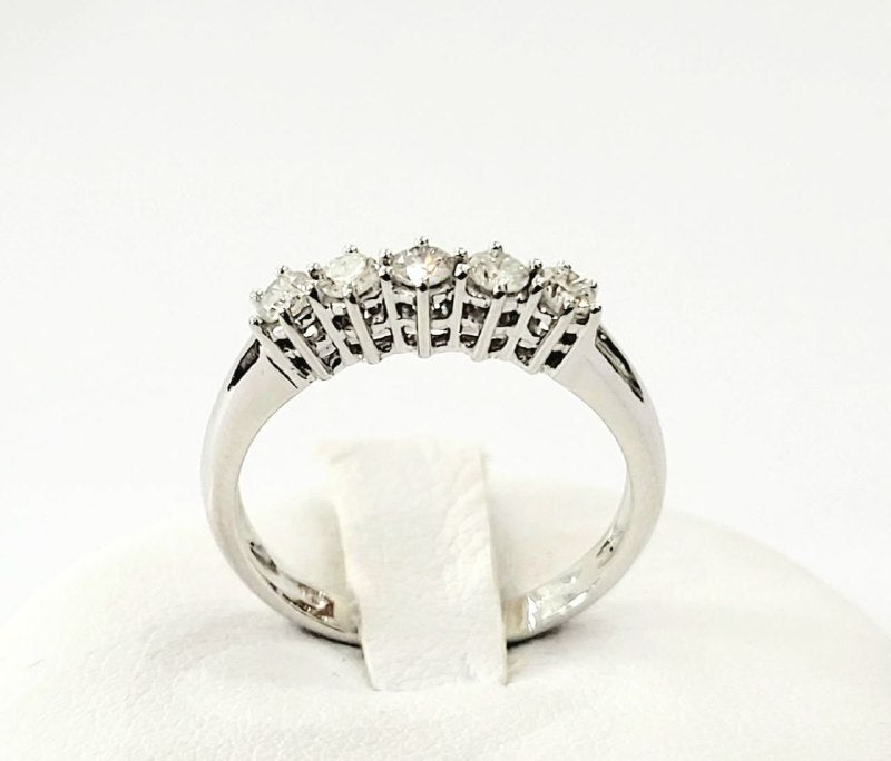 Anello Veretta a 5 Diamanti 0,50 ct in Oro bianco 18 kt (750)