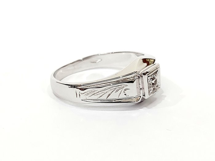 Anello Solitario in Oro Bianco con Diamante 0,25 ct 18 kt (750)