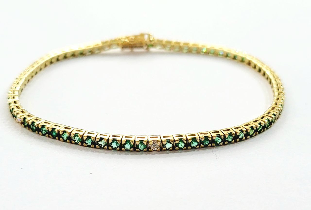 Bracciale Tennis Astralia in Oro Giallo con Smeraldi 3,35 ct e Diamanti 0,22 ct 18 kt (750)