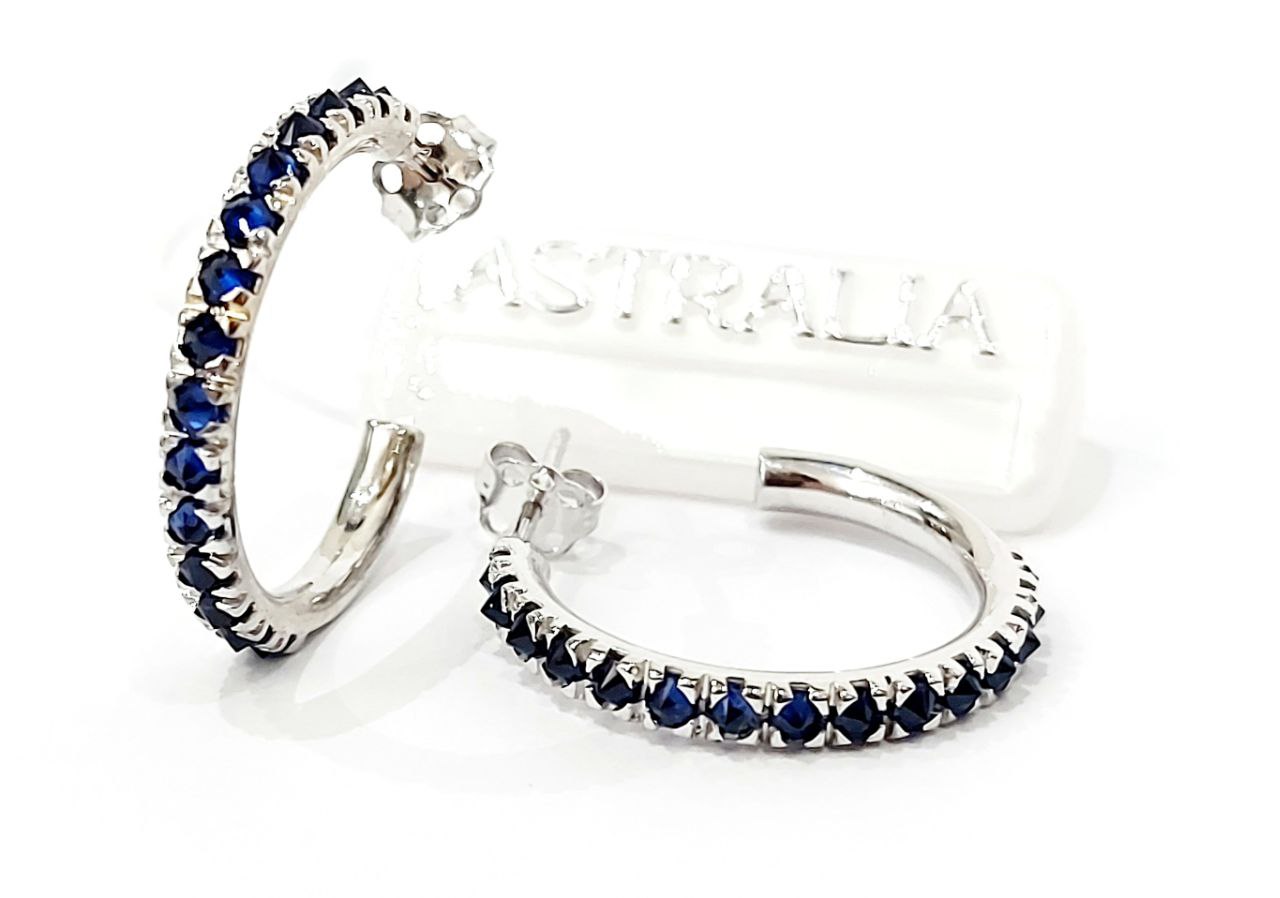 Orecchini semicerchio Astralia con Zaffiri a cuntrari 2,40 ct in Oro Bianco 18 Kt (750)