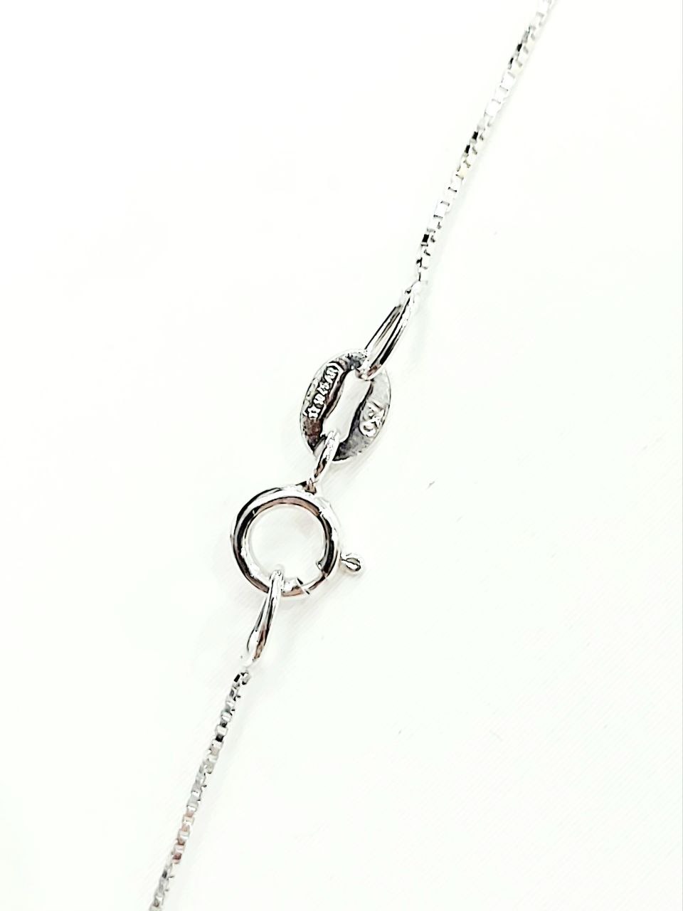 Collana e pendente croce in Oro Bianco e Diamanti 0,10 ct 18 kt (750)