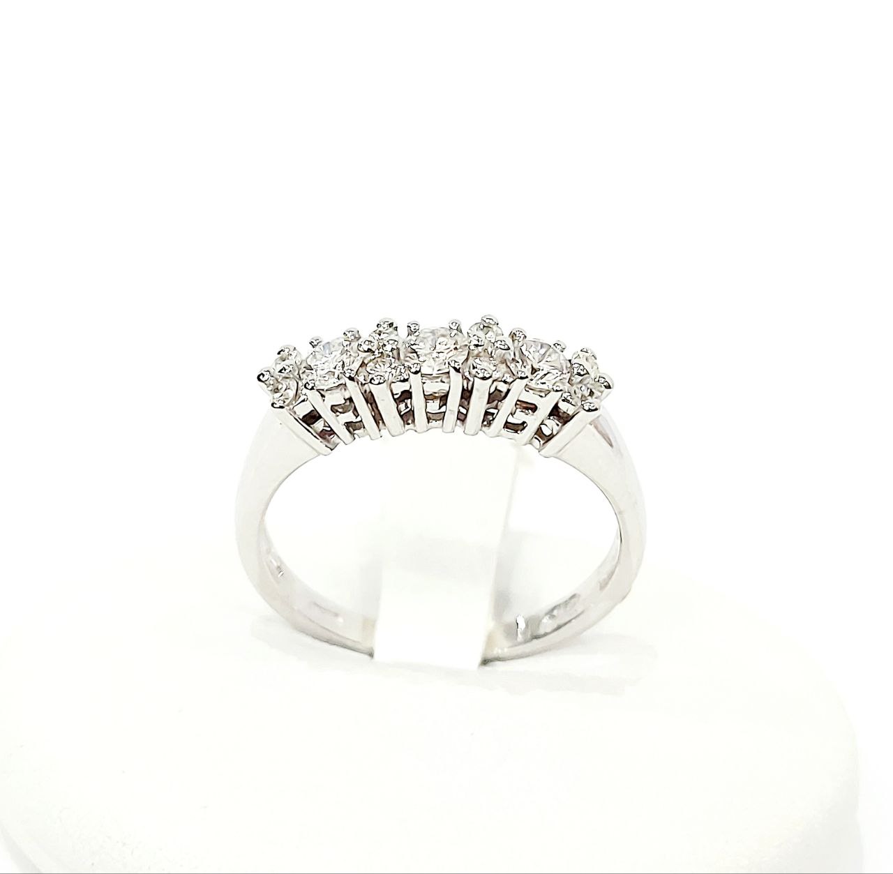 Anello Trilogy magic Astralia in Oro Bianco con Diamanti 0,67 ct 18 kt (750)