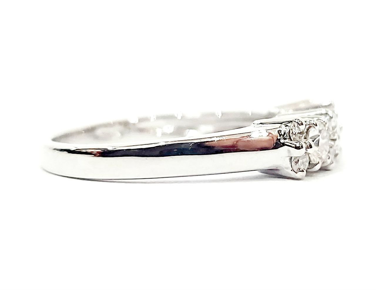 Anello Trilogy magic Astralia in Oro Bianco con Diamanti 0,67 ct 18 kt (750)