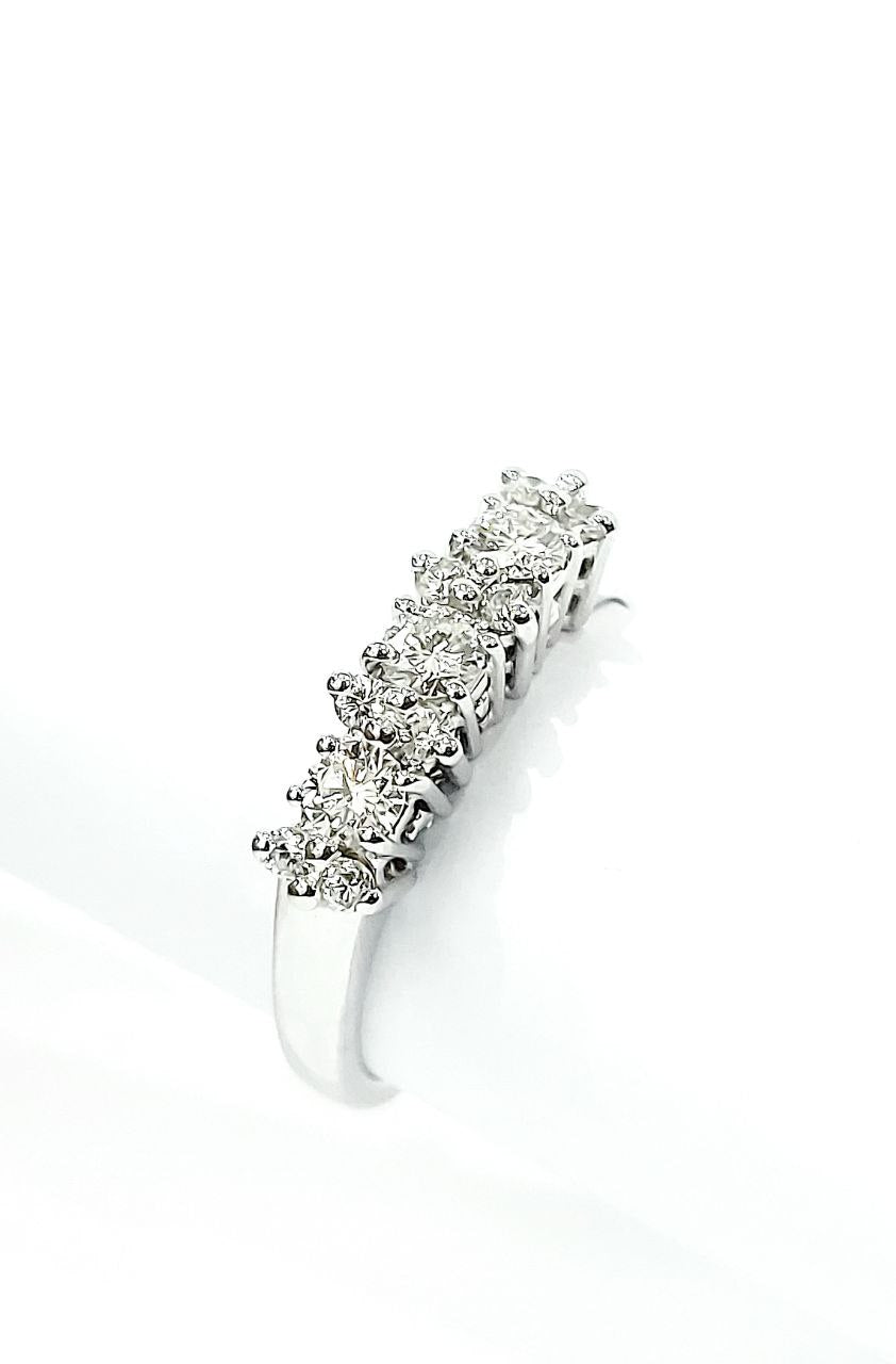 Anello Trilogy magic Astralia in Oro Bianco con Diamanti 0,67 ct 18 kt (750)