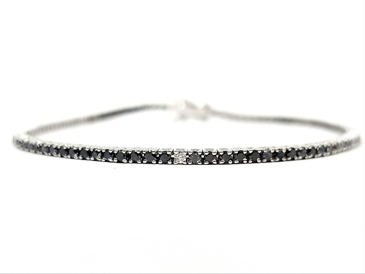 Bracciale Tennis Astralia in Oro Bianco con Diamanti neri 1,98 ct e bianchi 0,10 ct 18 kt (750)