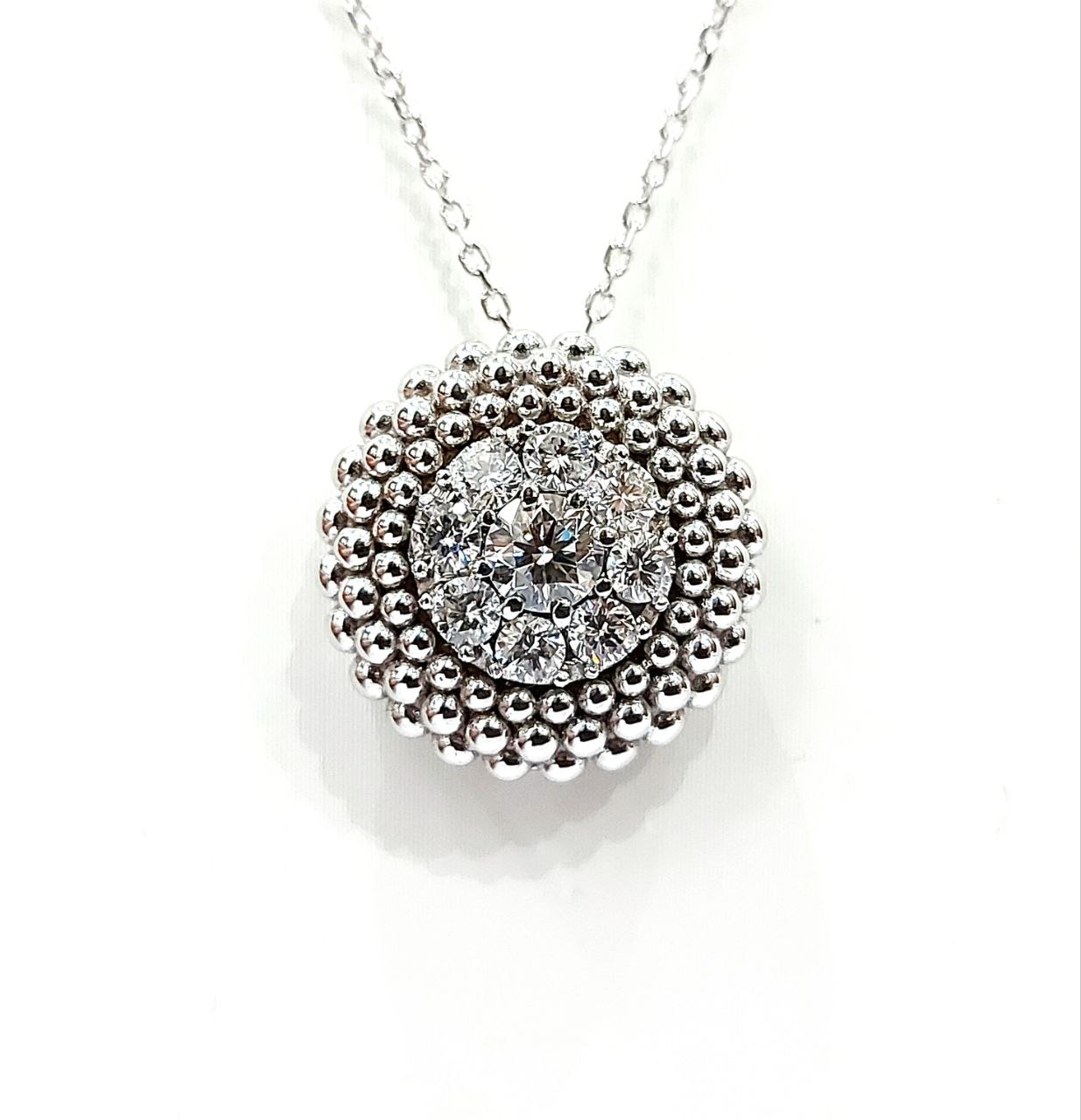 Collana pendente tondo Astralia con Diamante centrale e circolari 0,84 ct in Oro Bianco 18 kt -750
