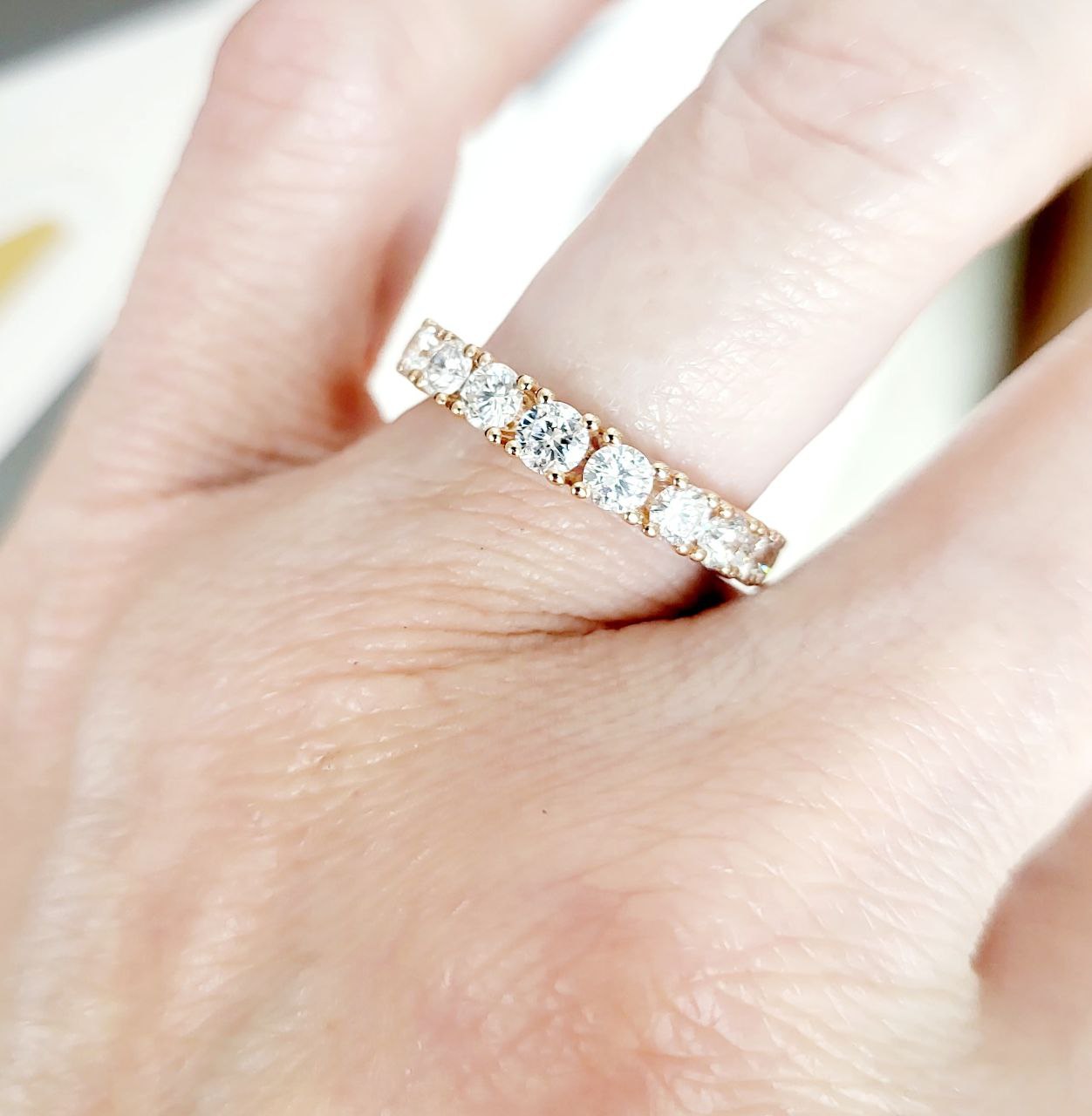 Anello Eternity Astralia con Diamanti Degradè 1,69 ct in Oro Rosa 18 kt (750)