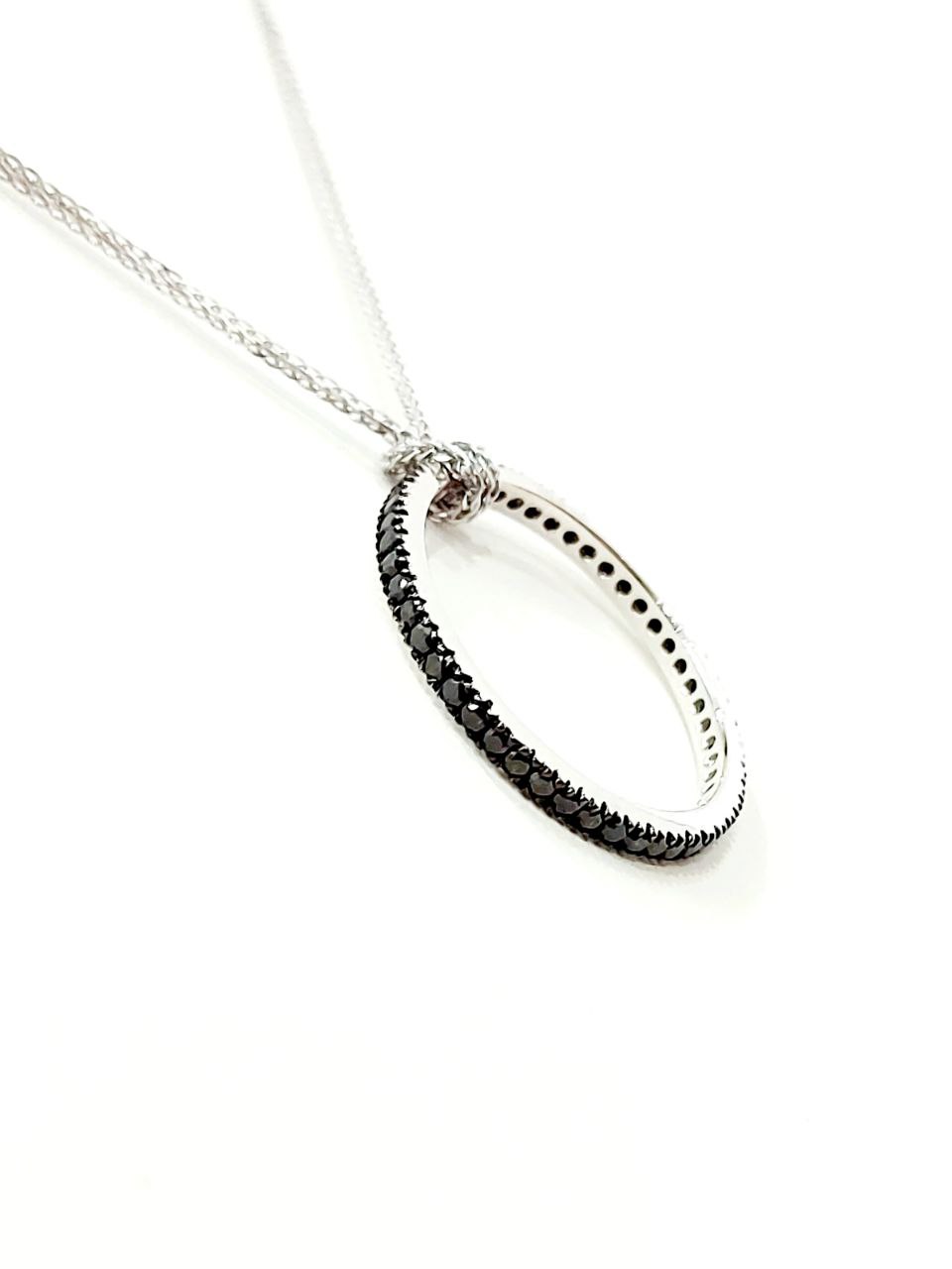 Collana ciondolo modello veretta Eternity Astralia Diamante Neri 1,00 ct Oro Bianco 18kt -750