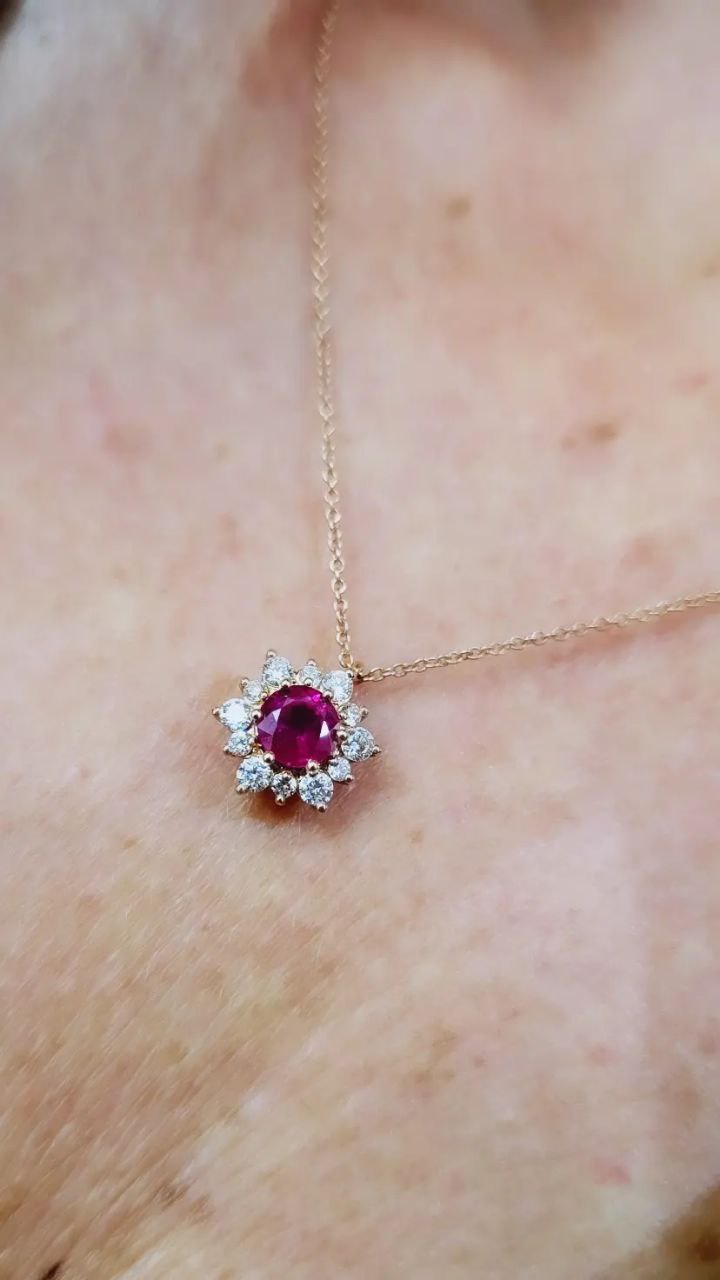Collana pendente Magic fiore Donna Diamanti 0,48 ct e Rubino 1,00 ct in Oro Rosa 18kt -750