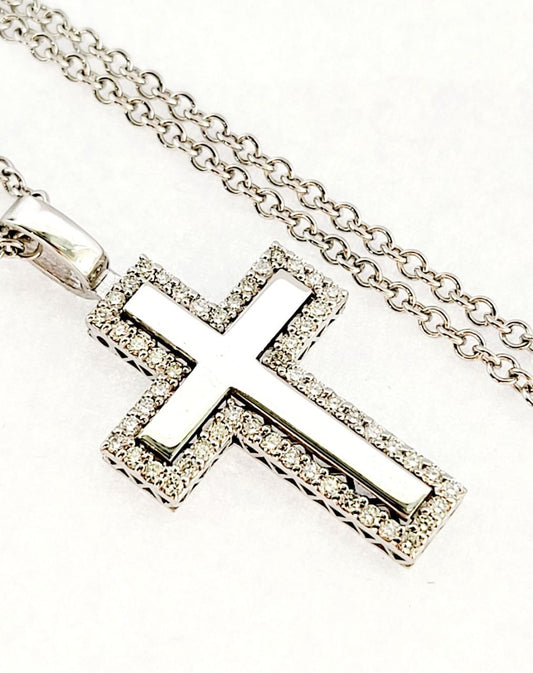 Collana  pendente croce modello specchiata con Diamanti 0,64 ct in Oro Bianco 18kt 750