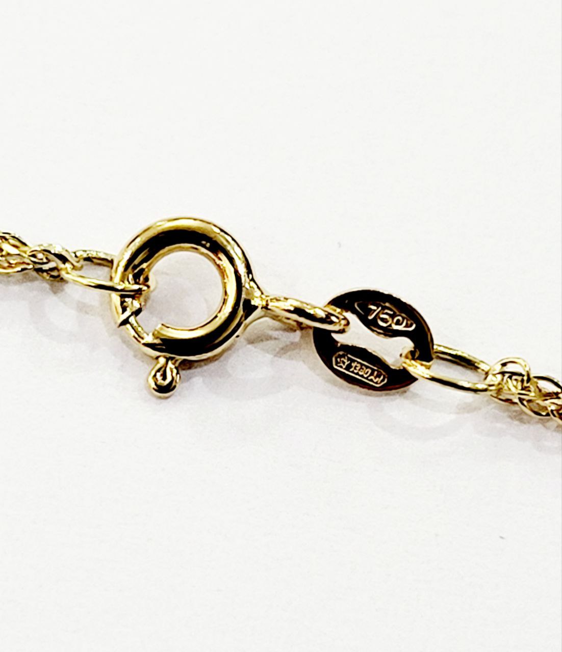 Collana e pendente molecola DNA in Oro Giallo 18 kt (750) - Oreficeria