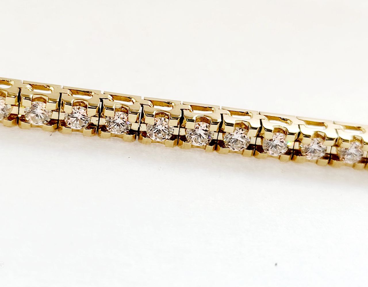 Collana modello tennis con Diamanti ct 5,04 in Oro Giallo 18 kt (750)