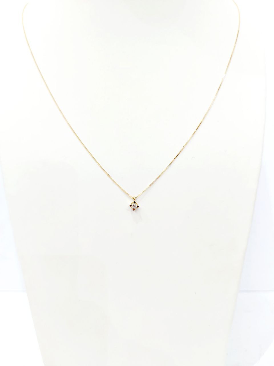 Collana con pendente punto luce con Diamante 0,15 ct in Oro Giallo 18 kt (750)