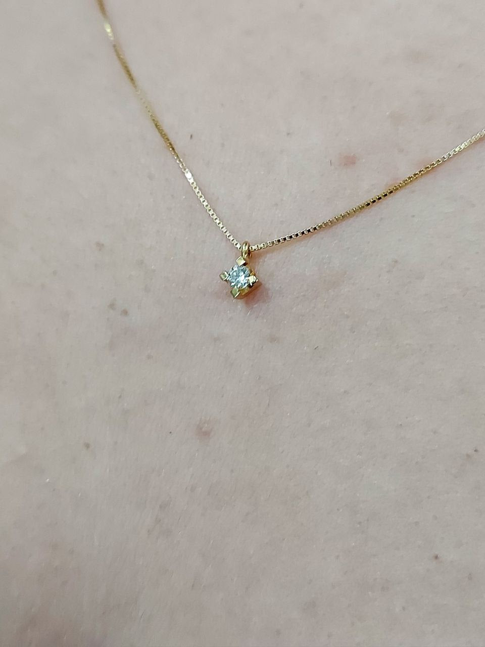 Collana con pendente punto luce con Diamante 0,15 ct in Oro Giallo 18 kt (750)