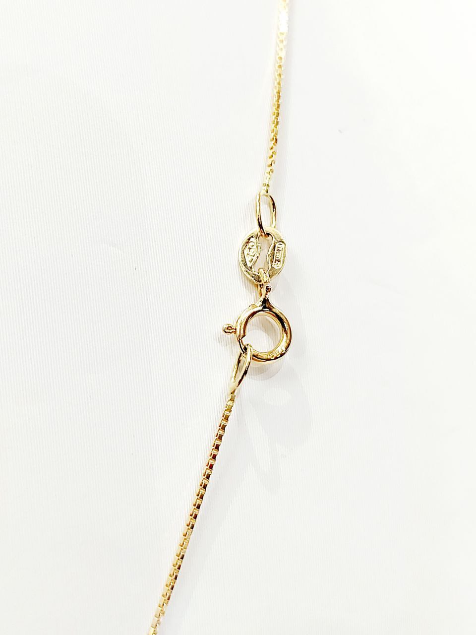 Collana con pendente punto luce con Diamante 0,05 ct in Oro Giallo 18 kt (750)