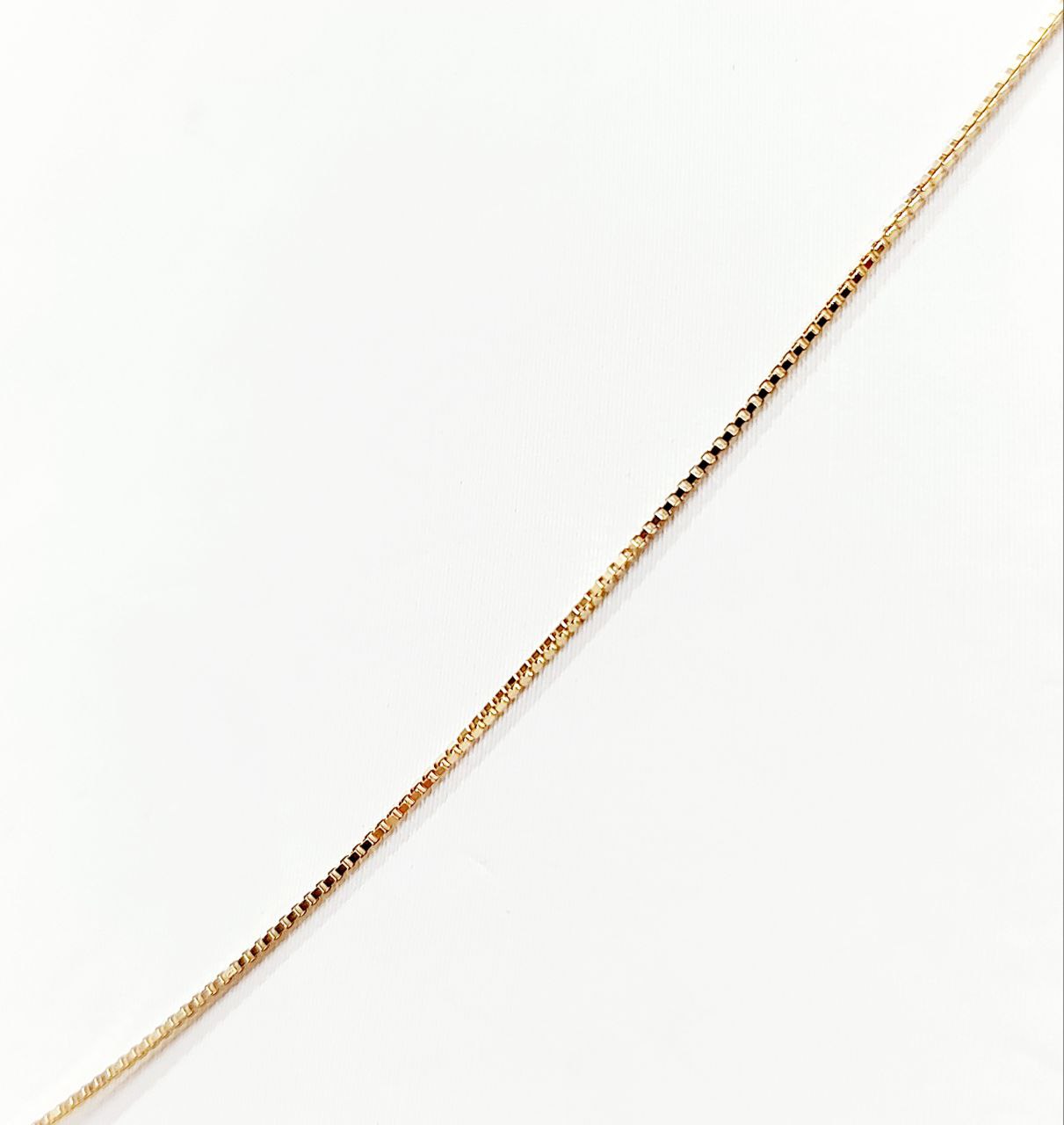 Collana con pendente punto luce con Diamante 0,05 ct in Oro Giallo 18 kt (750)