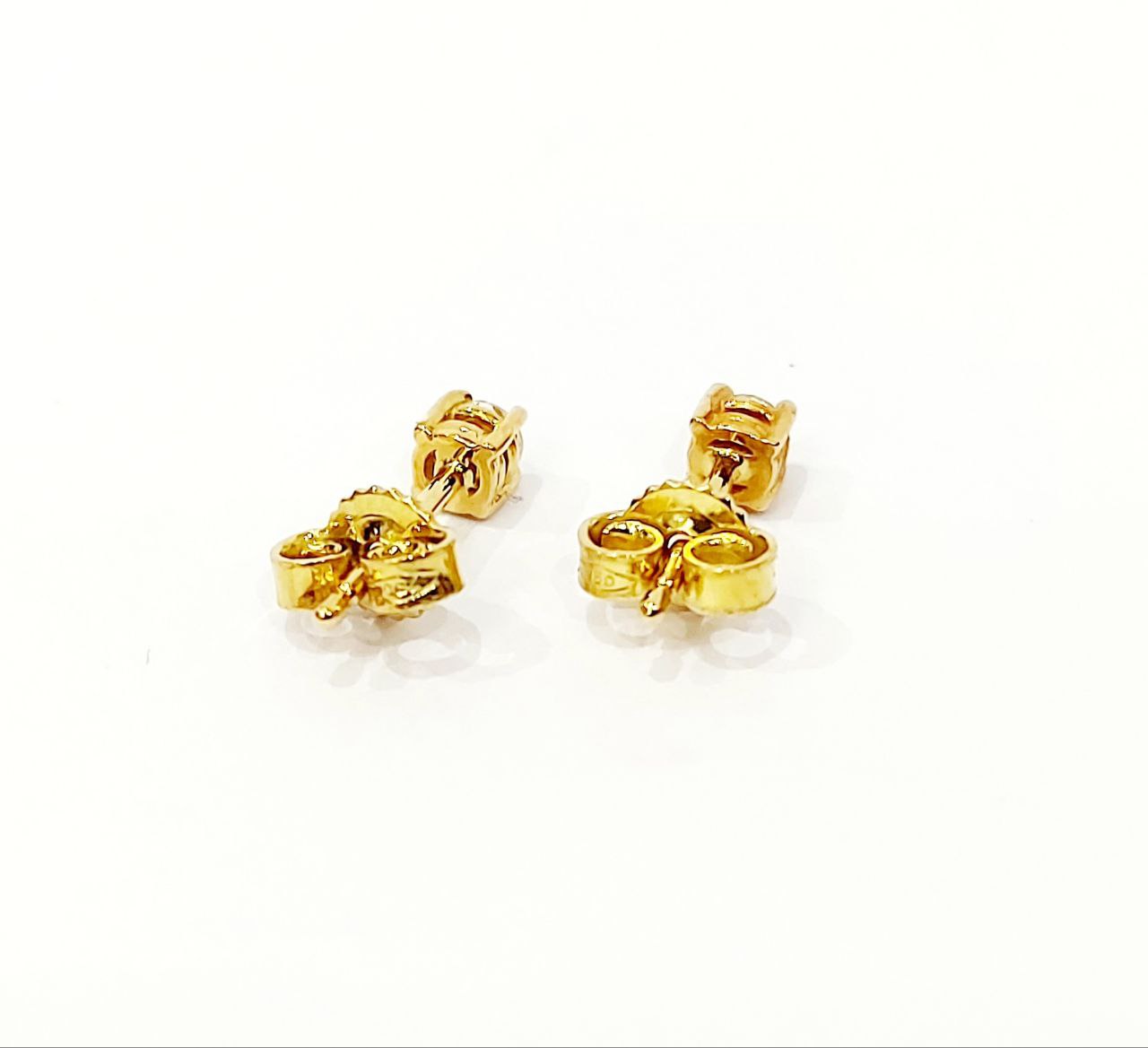 Orecchini punto luce a filo con Diamanti 0,10 ct in Oro Giallo 18 kt (750)