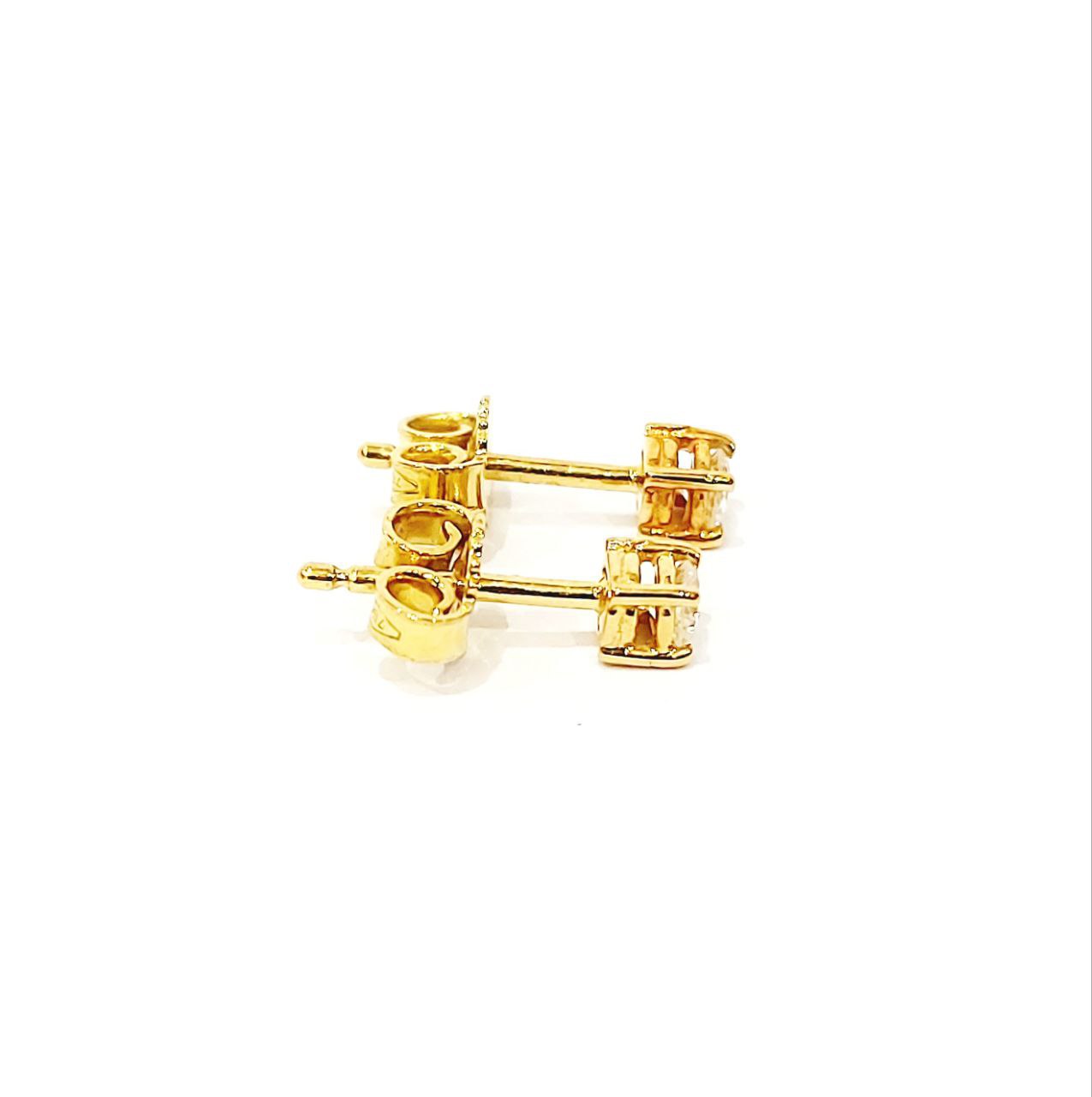 Orecchini punto luce a filo con Diamanti 0,20 ct in Oro Giallo 18 kt (750)