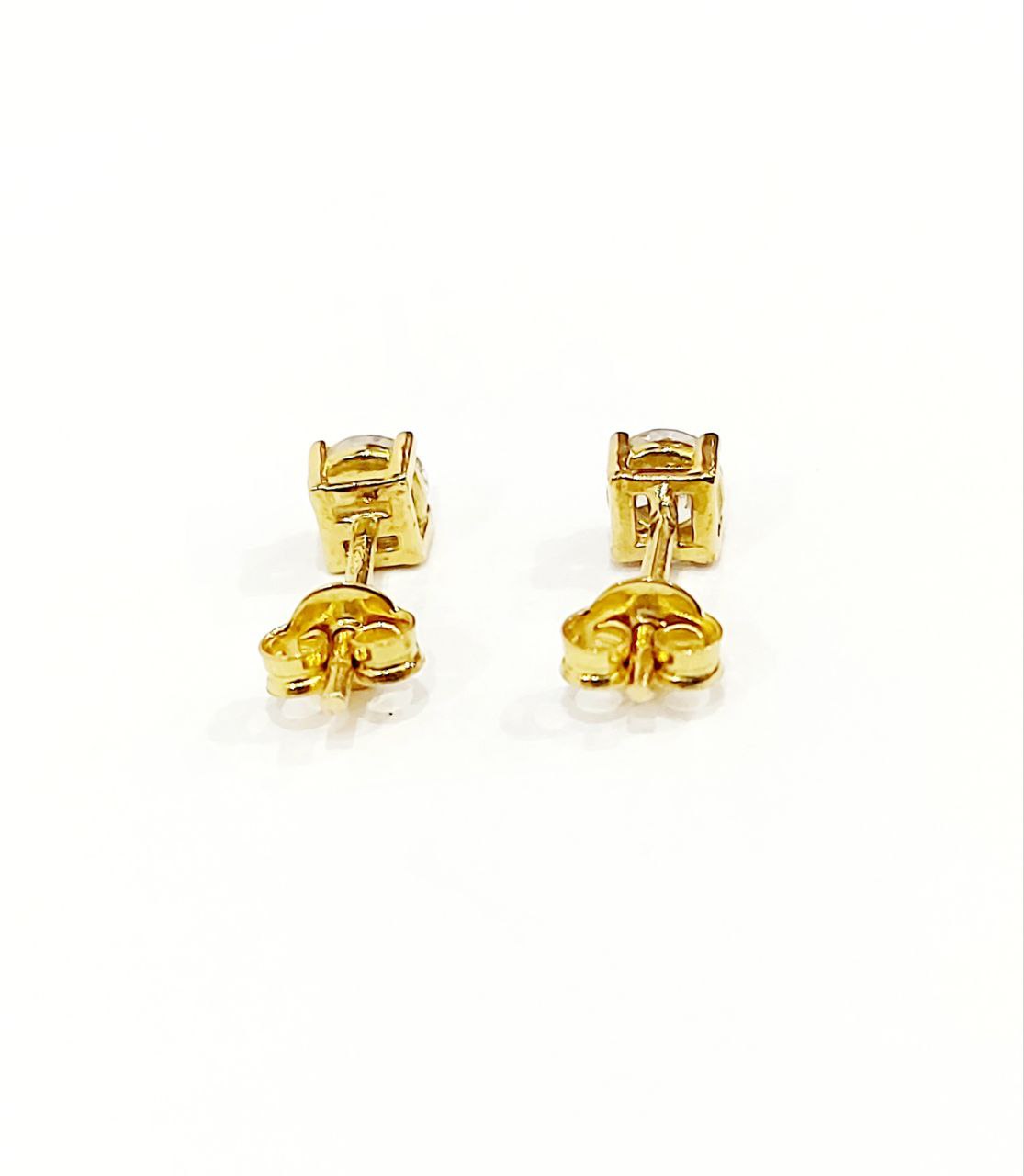 Orecchini punto luce a filo con Diamanti 0,50 ct in Oro Giallo 18 kt (750)