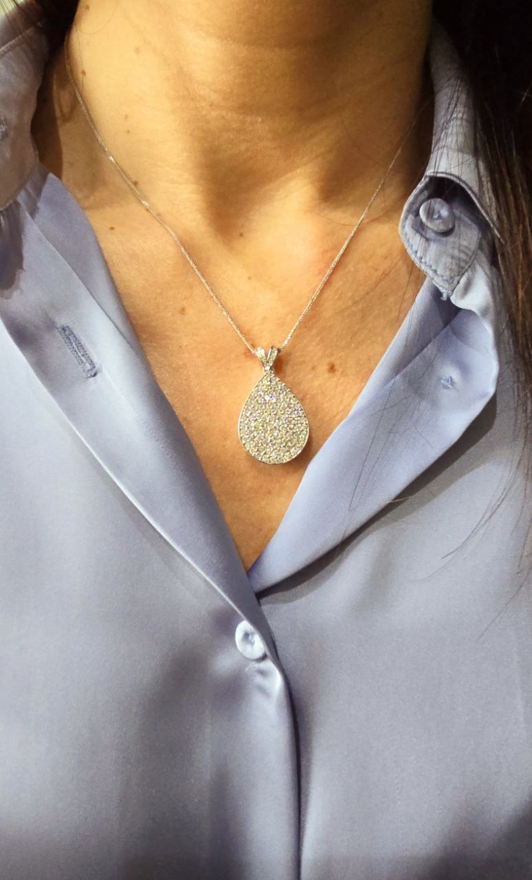 Collana pendente Goccia pave' con Diamanti 1,67 ct in Oro bianco 18 kt (750)