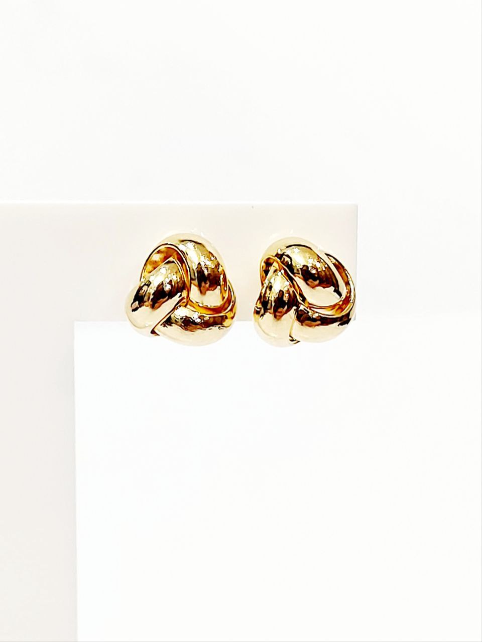 Orecchini a nodo in Oro Giallo 18 kt (750) - Oreficeria