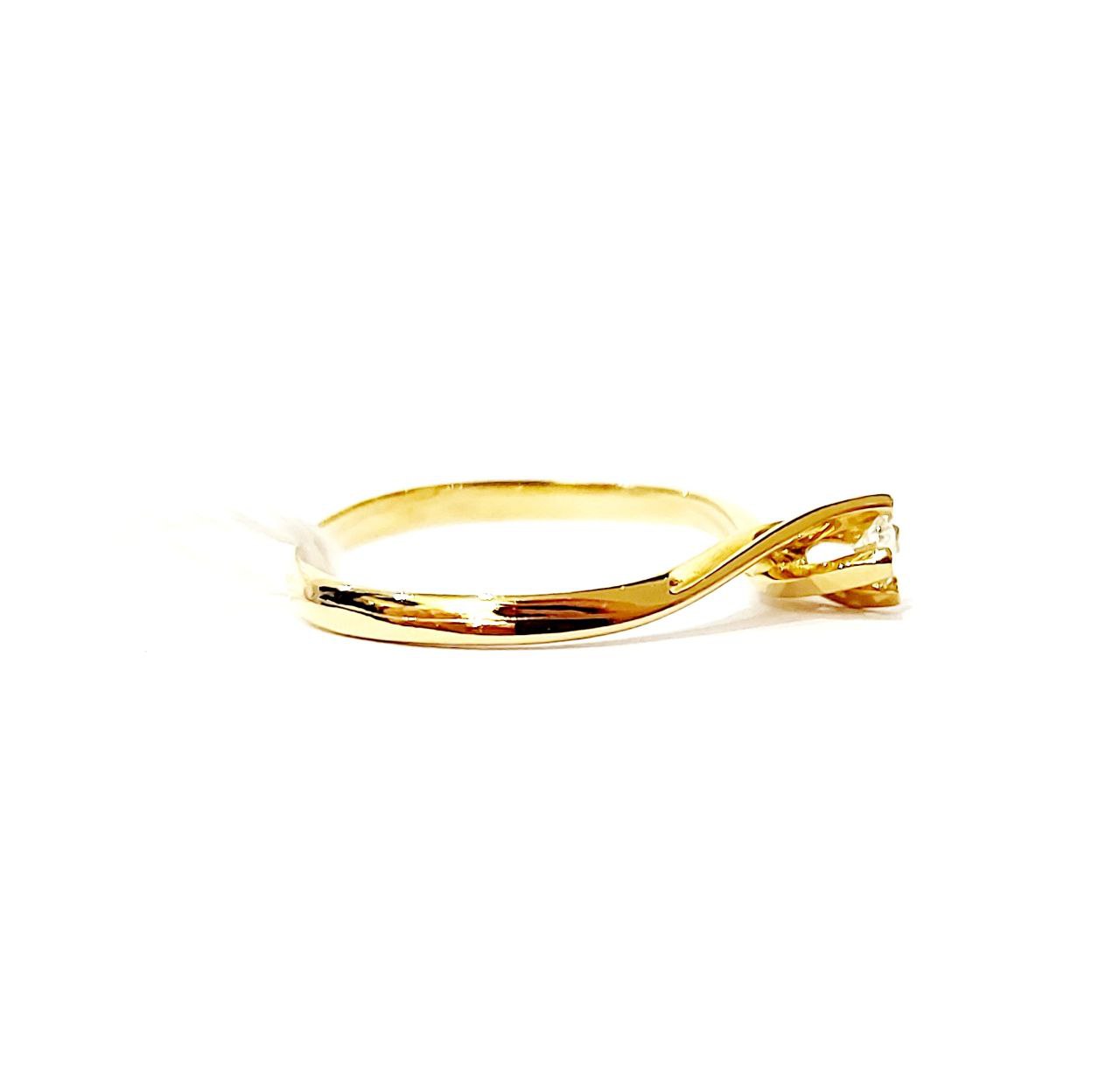 Anello Solitario Valentino in Oro giallo con Diamante 0,06 ct 18 kt (750)