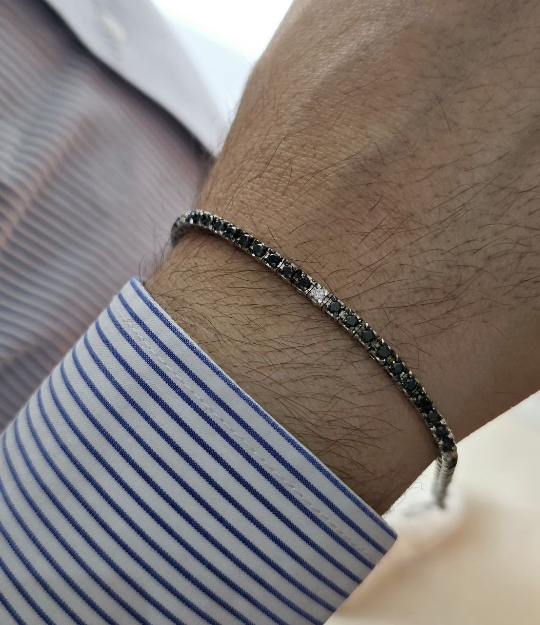 Bracciale Unisex modello Tennis Oro Bianco 18kt-750 Diamanti Neri ct 4,50 Diamanti Bianchi ct 0,50
