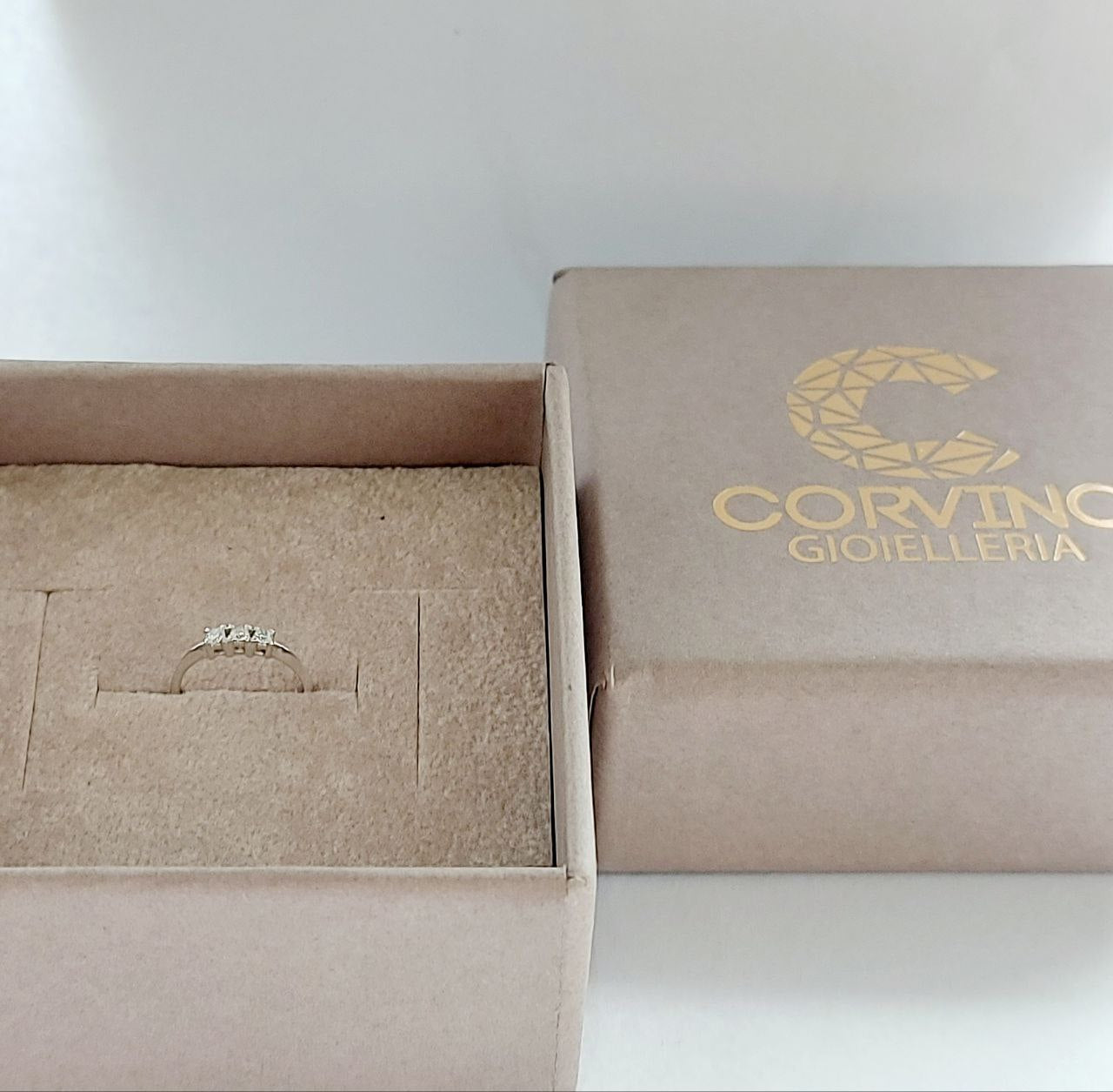 Anello trilogy collezione Baby Diamant CT 0,06 Oro Bianco 18kt-750