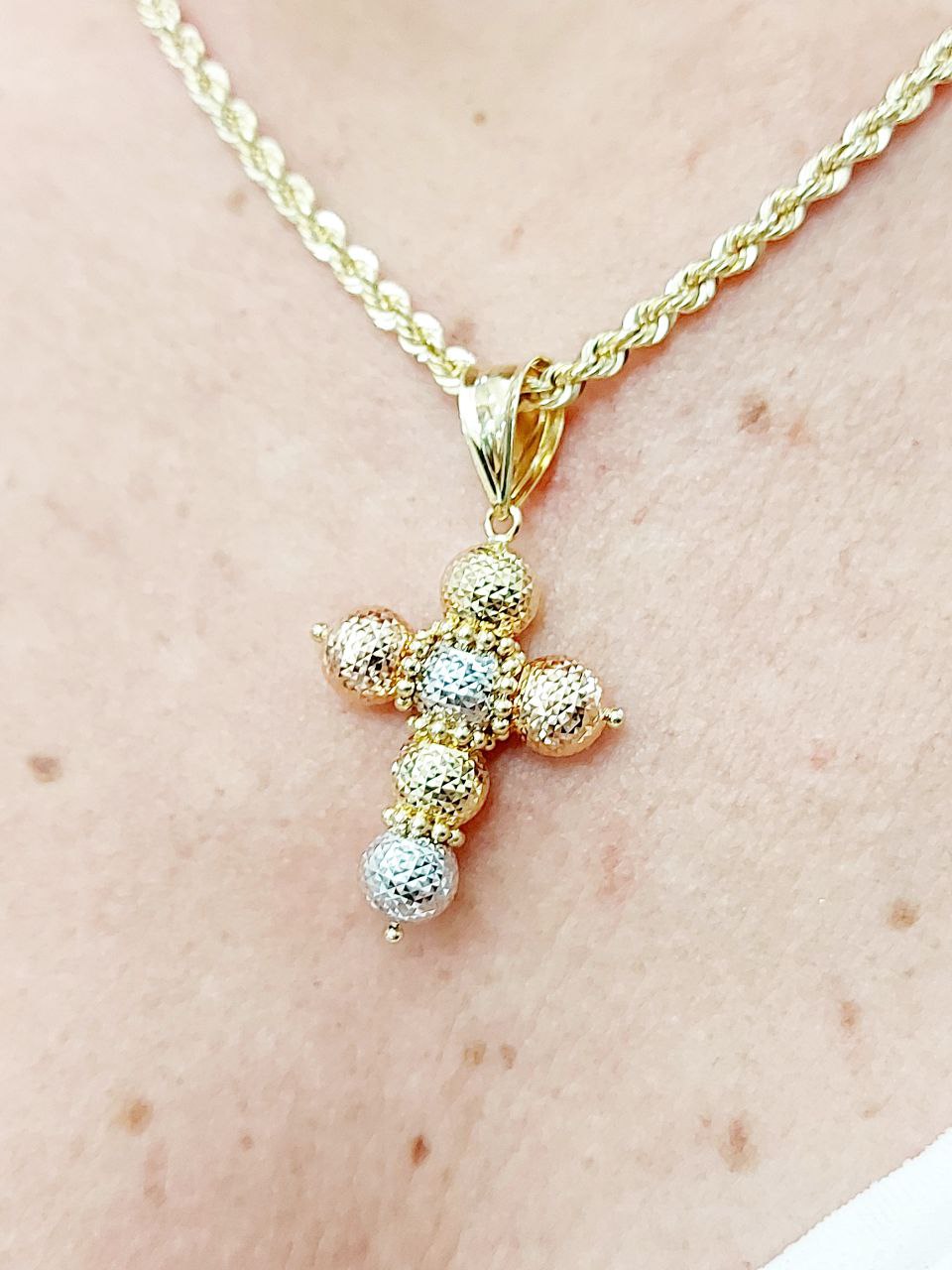 Collana con croce milleluci in Oro 18kt - Oreficeria