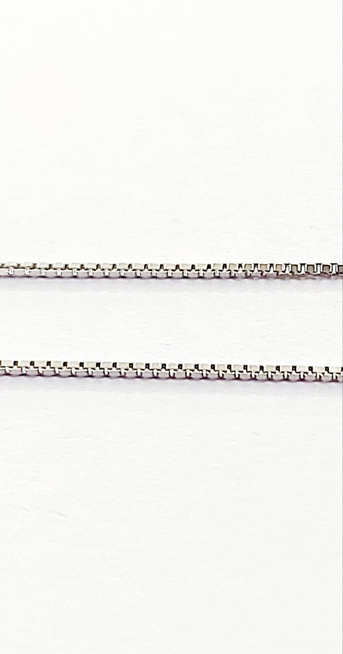 Collana con pendente in Oro Bianco 18kt -750 con Acquamarina taglio Goccia ct 3,12 e Diamante  ct 0,09