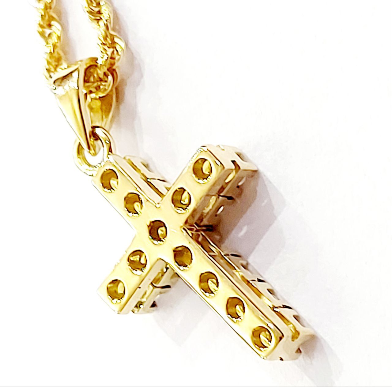 Collana con pendente Croce in Oro Giallo con Diamanti 0,16 ct 18 kt-750