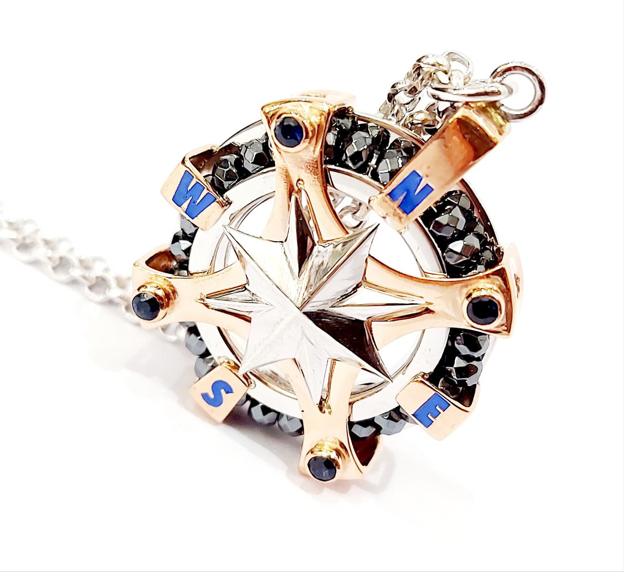 Collana con pendente Uomo Rosa Dei Venti Oro 18kt-750 Zaffriro blu Spinelli Naturali Sfaccettati