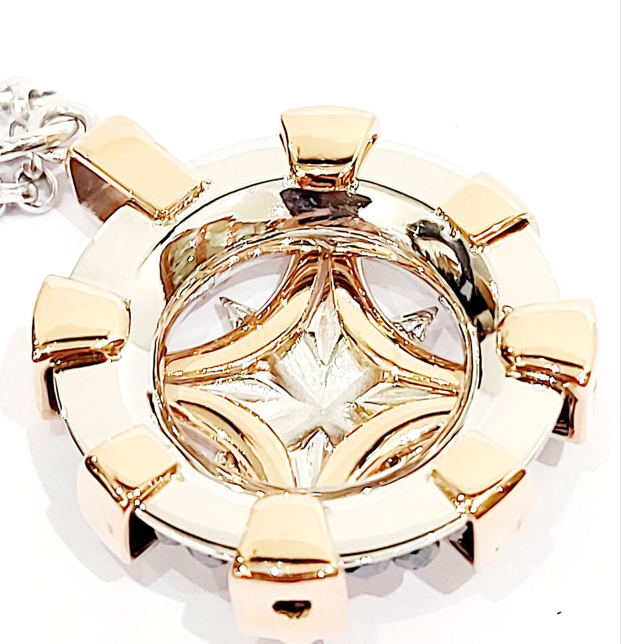 Collana con pendente Uomo Rosa Dei Venti Oro 18kt-750 Zaffriro blu Spinelli Naturali Sfaccettati