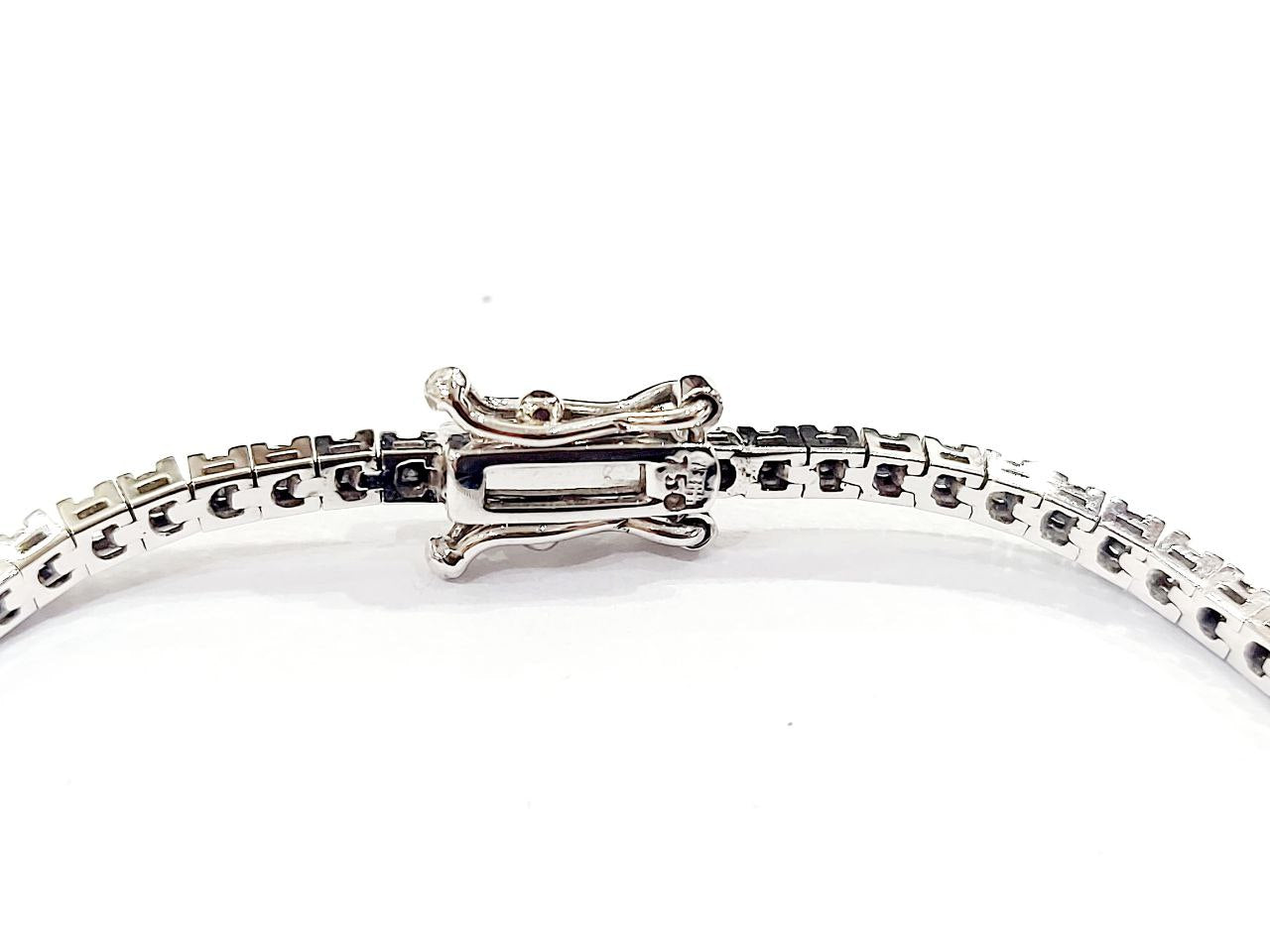 Bracciale modello Tennis Oro Bianco  18kt-750 Diamanti Neri ct 2,02 Diamanti Bianchi ct 0,15