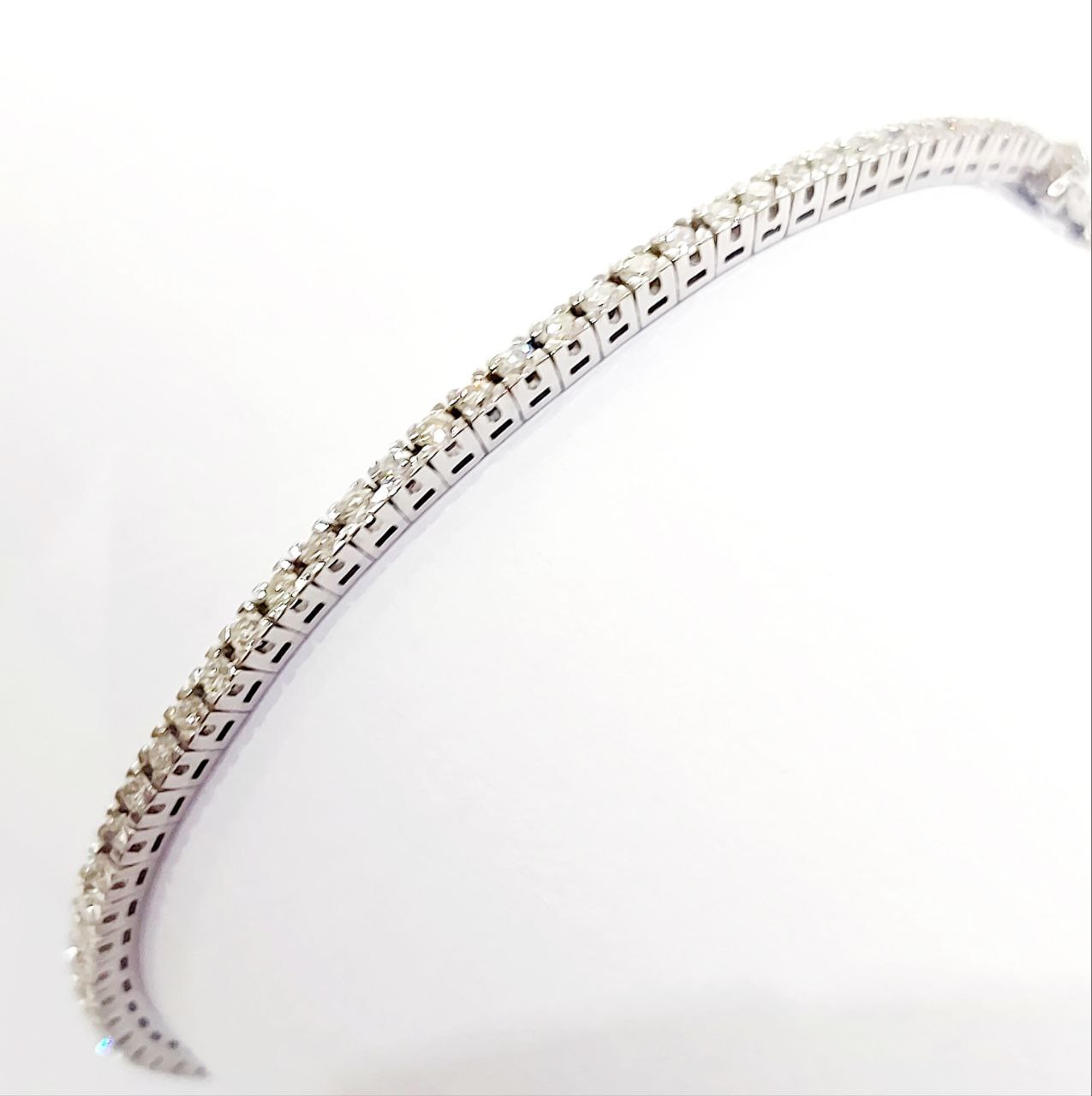 Bracciale modello tennis in Oro Bianco 18 kt con Diamanti bianchi naturali CT 1,10- 18,50 cm