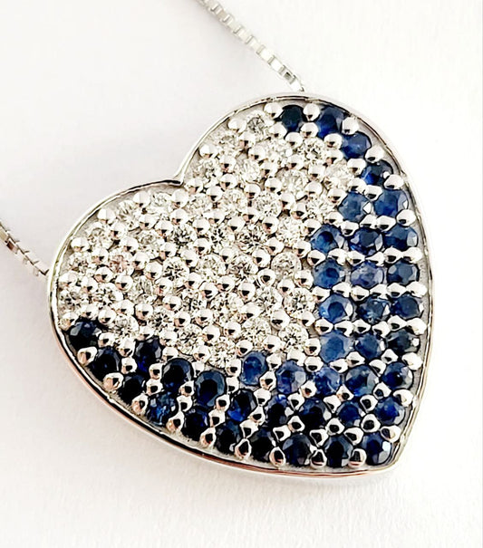 Collana cuore in pave' Oro bianco 18kt-750 con Diamanti ct 0,40 e Zaffiro blu ct 0,45