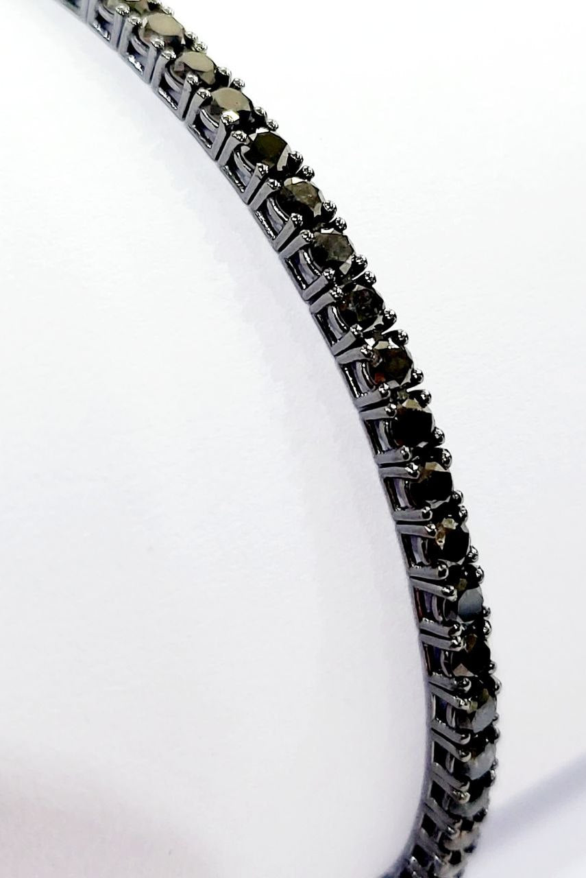 Bracciale Modello Tennis in Oro Bianco  Brunito  con Diamante ct 5,35 -21cm 18kt-750