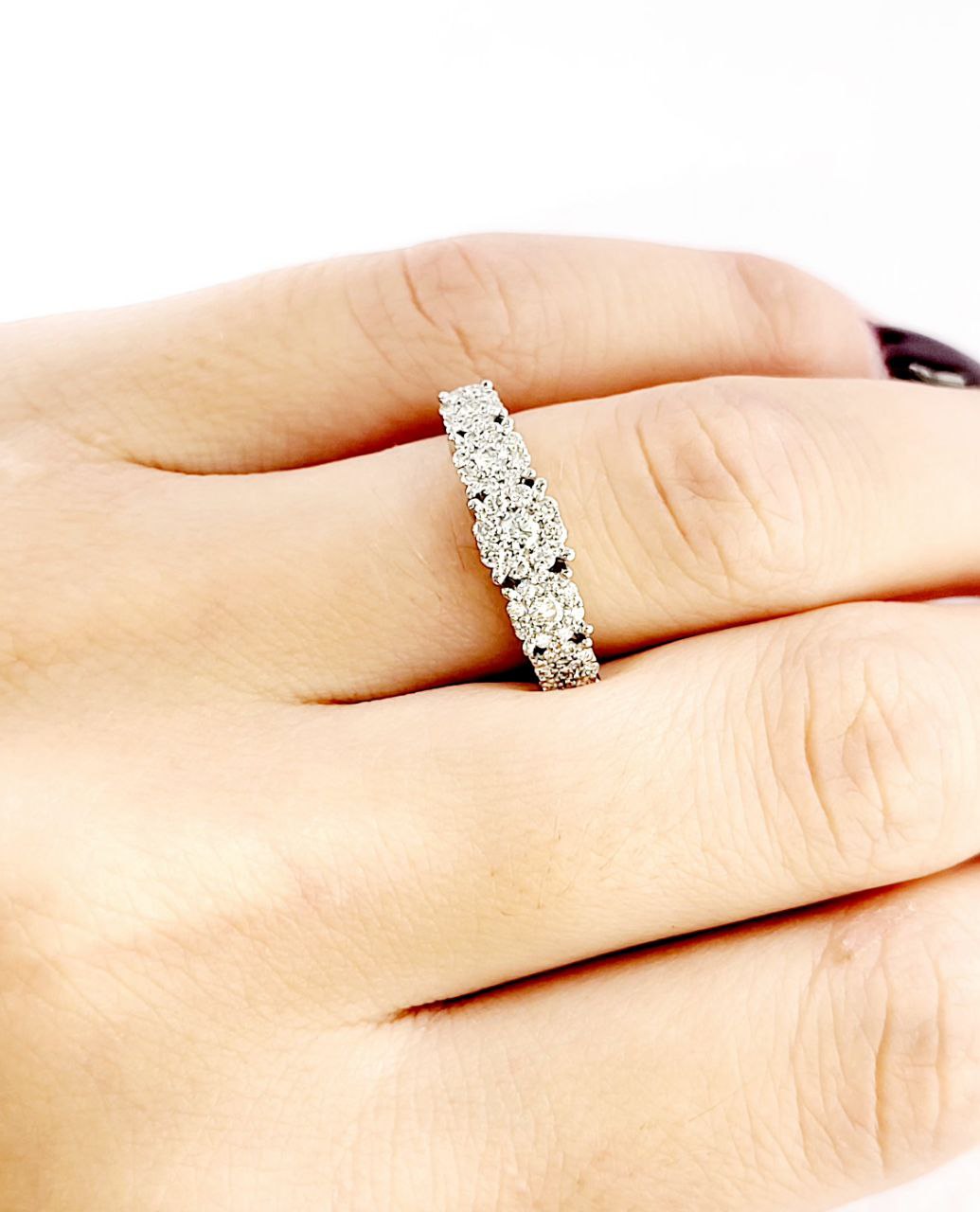 Anello veretta magic con diamanti ct 0,45 in oro bianco 18kt (750)